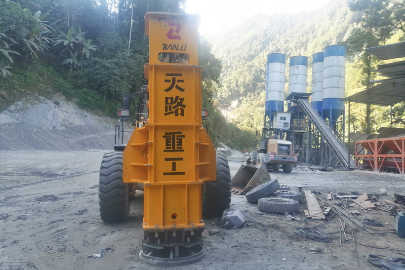 TRA30����Һ������(sh��)�C(j��)